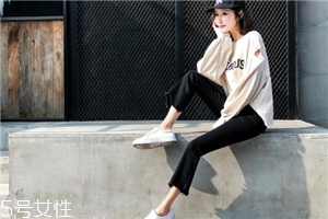 小个子适合穿九分裤吗,小个子穿九分还是八分裤子 小个子适合穿九分裤吗,小个子穿九分还是八分裤子