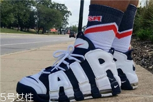 运动鞋有异味怎样去除,运动鞋很臭怎么去除臭味