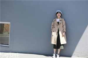 女外套风衣款式都有哪些?,风衣颜色什么比较好看 女外套风衣款式都有哪些?,风衣颜色什么比较好看