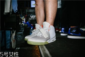 运动鞋大了怎么办妙招,运动鞋买大了怎么办小妙招