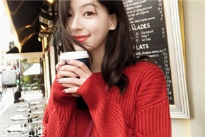 针织衫怎么挂不变形视频,针织衣服怎么挂不变形