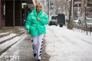 校服裤配什么上衣好看,校服裤配什么上衣