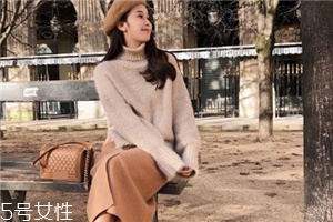 今年流行的毛衣花样,今年最流行的毛衣