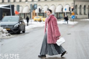 皮草下面搭配什么好看,短款皮草下身搭配什么好看