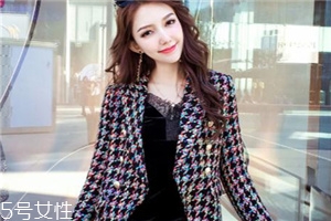 粗呢外套怎么搭配,粗花呢外套怎么搭配