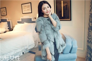 皮草什么颜色最显气质2020,皮草什么颜色最显气质