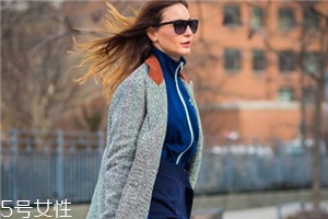 大衣配裙子穿好看吗,大衣配半身裙子图片