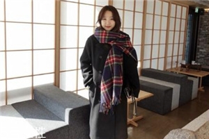 格子围巾怎么搭配衣服,格子围巾怎么搭配衣服图片