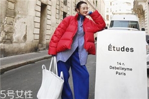 红色羽绒服搭配什么鞋子图片,红色羽绒服搭配什么鞋子好看 红色羽绒服搭配什么鞋子图片,红色羽绒服搭配什么鞋子好看