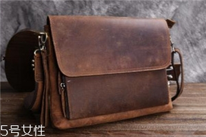 疯马皮怎么保养包浆,疯马皮怎么保养涂什么油比较好 疯马皮怎么保养包浆,疯马皮怎么保养涂什么油比较好