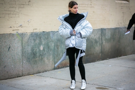 高领毛衣纯色好看还是花色好看,高领毛衣颜色怎么搭