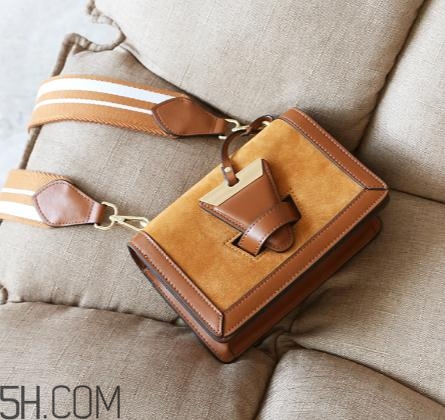 翻毛皮包掉色怎么办,翻毛皮包包掉色怎么办 翻毛皮包掉色怎么办,翻毛皮包包掉色怎么办