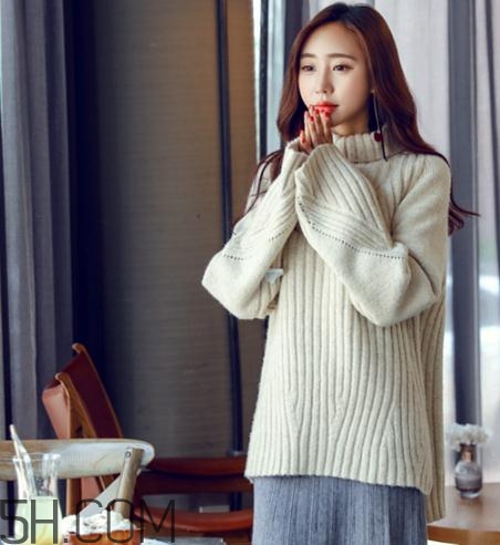 杏色和驼色哪个显白,杏色和驼色哪个颜色好看