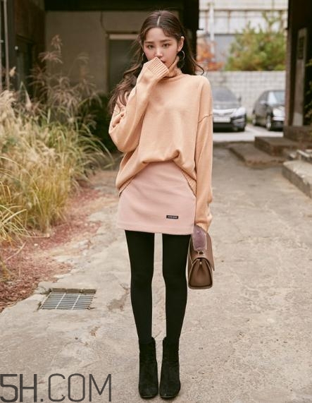 冬天下面穿裙子上面应该怎么穿,冬天裙子里面怎么穿 冬天下面穿裙子上面应该怎么穿,冬天裙子里面怎么穿