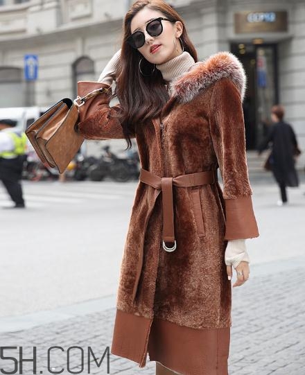 皮毛一体大衣暖和吗,皮毛一体衣服暖和吗