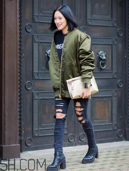 破洞牛仔裤冬天怎么穿,冬天适合穿破洞牛仔裤吗