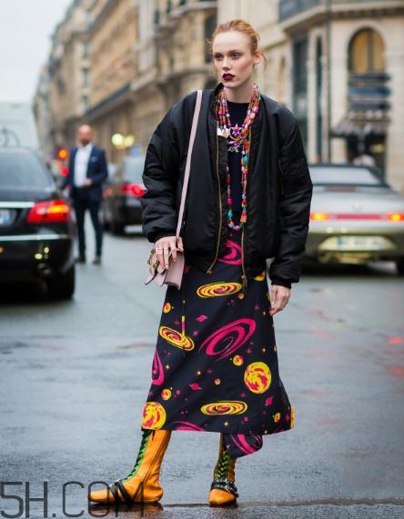 黑色飞行夹克怎么搭配男,黑色飞行夹克怎么搭配好看 黑色飞行夹克怎么搭配男,黑色飞行夹克怎么搭配好看