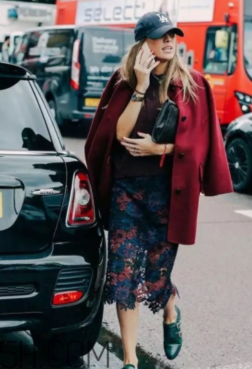 勃艮第红怎么搭配,勃艮第红搭配什么颜色