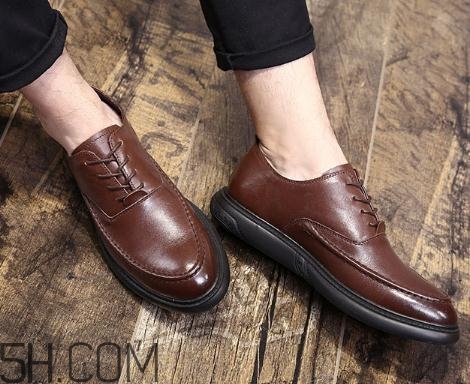 皮鞋能用牙膏擦吗,牙膏可以擦皮鞋吗