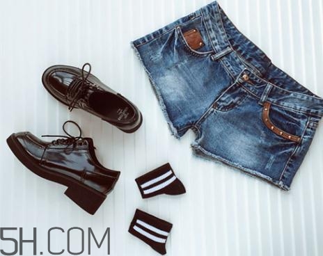 新皮鞋味道大怎么办,新买的鞋子皮革味道大怎么办 新皮鞋味道大怎么办,新买的鞋子皮革味道大怎么办