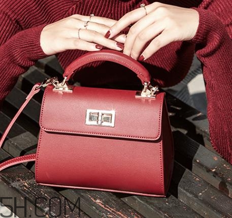 牛皮包发霉了要怎么处理,皮包发霉了怎么清洗的最佳方法