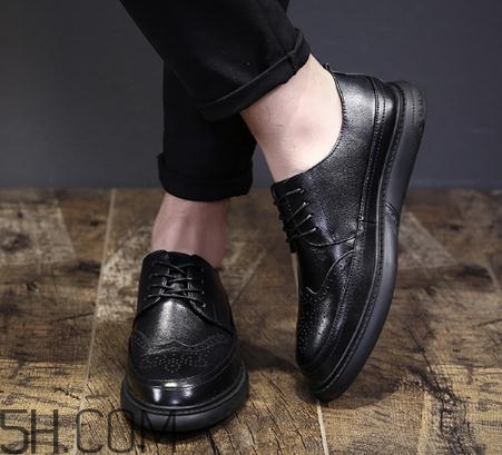 皮鞋磨脚怎么处理,皮鞋磨脚怎么办小妙招 皮鞋磨脚怎么处理,皮鞋磨脚怎么办小妙招