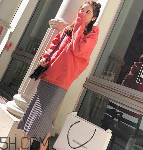 冬装加厚加绒的卫衣女装,加绒卫衣什么面料好