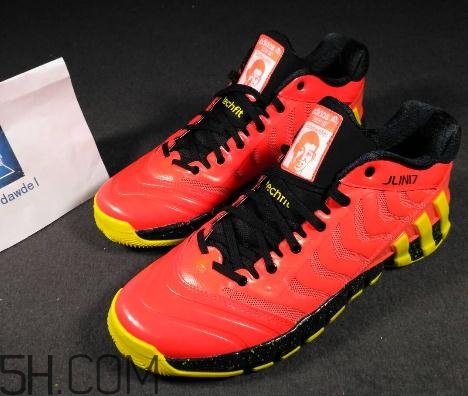 适合后卫的篮球鞋,后卫篮球鞋