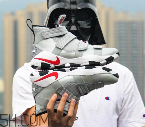 篮球鞋鞋垫可以拿吗,篮球鞋的鞋垫可以拿出来吗