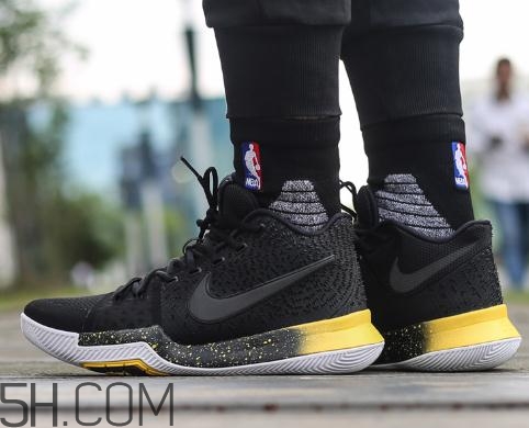 篮球鞋鞋底变硬怎么办,篮球鞋底太硬怎么办