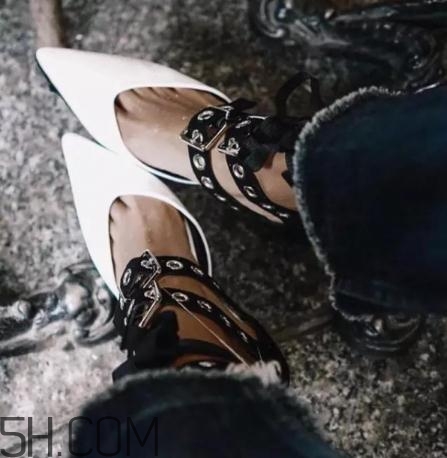 尖头鞋买大了怎么办,尖头高跟鞋买大了怎么办 尖头鞋买大了怎么办,尖头高跟鞋买大了怎么办