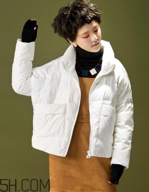 白色羽绒服发黄怎么洗白小妙招,白衣服领子发黄怎么洗可以变白