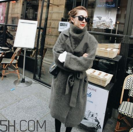 貂绒毛衣扎人吗,貂绒毛衣扎人正常吗