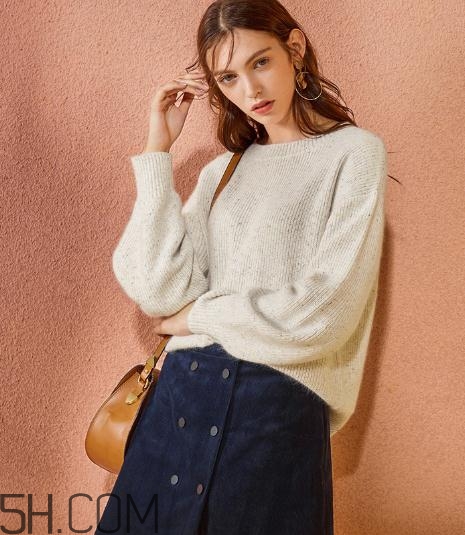 兔毛衣服扎人吗,兔毛毛衣扎人吗