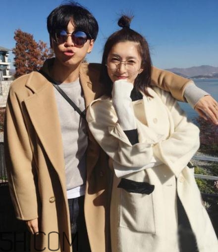 羊毛大衣能淋雨吗,羊毛大衣下雨可以穿吗