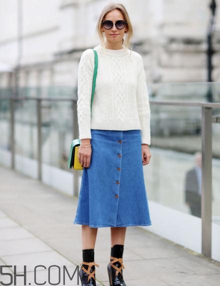 白色毛衣沾油了怎么洗掉,白色毛衣弄上油怎么洗