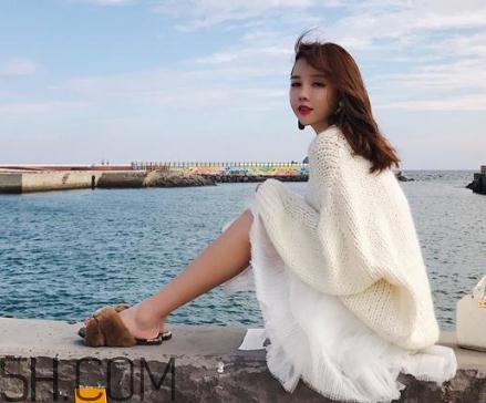 白色针织衫染色了怎么办用小苏打,白色针织衣服被染色了怎么办