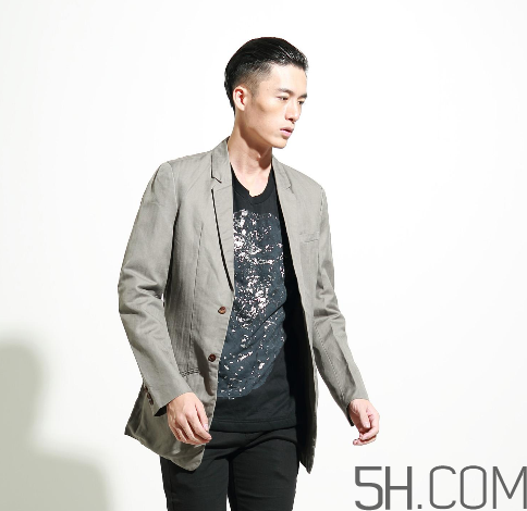 速写是什么牌子这么贵,速写是什么牌子的衣服