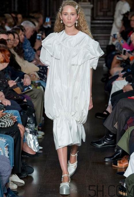 simonerocha是什么牌子,simone rocha品牌定位