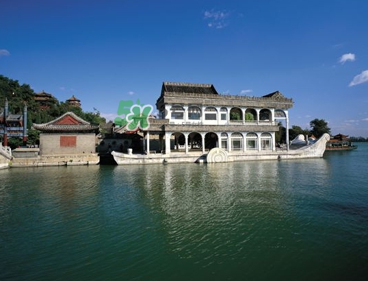 十月份去北京穿什么衣服合适,10月到北京穿什么衣服