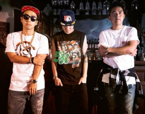 in the hundreds,the hundredth