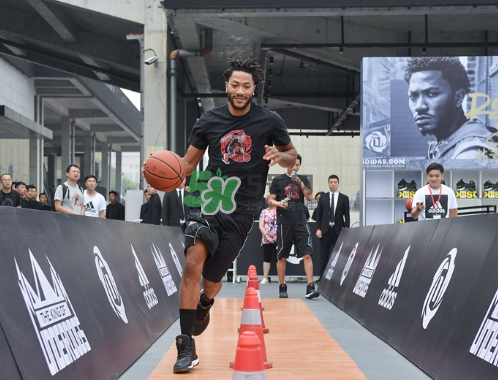 罗斯各代球鞋,克罗斯的球鞋