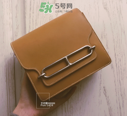 爱马仕猪鼻子包有几个尺寸,hermes猪鼻子项链原价多少