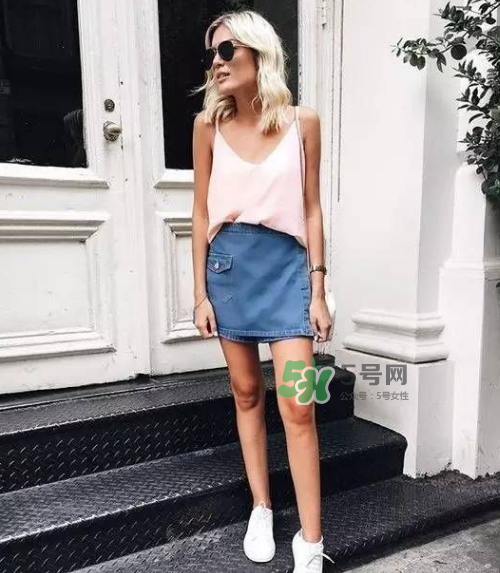 吊带背心怎么搭配外套,吊带背心配什么外搭好看