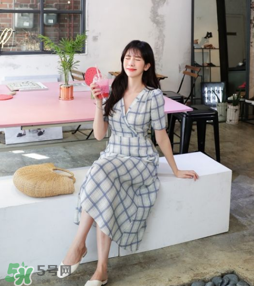 雪纺连衣裙配什么样的鞋子,雪纺裙配什么鞋子好看图片