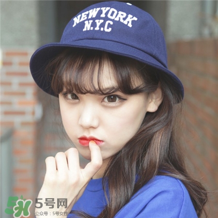 渔夫帽什么颜色好看,渔夫帽什么颜色好看又好搭?黑色还是灰色?