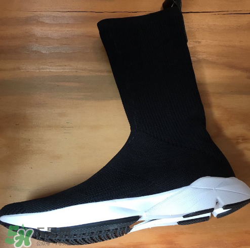 reebok跑鞋