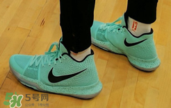 Nike Kyrie 3