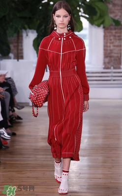 valentino是华伦天奴吗,华伦天奴(valentino)奢侈品女包 valentino是华伦天奴吗,华伦天奴(valentino)奢侈品女包