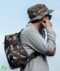 across是个什么牌子,acrosier是什么牌子